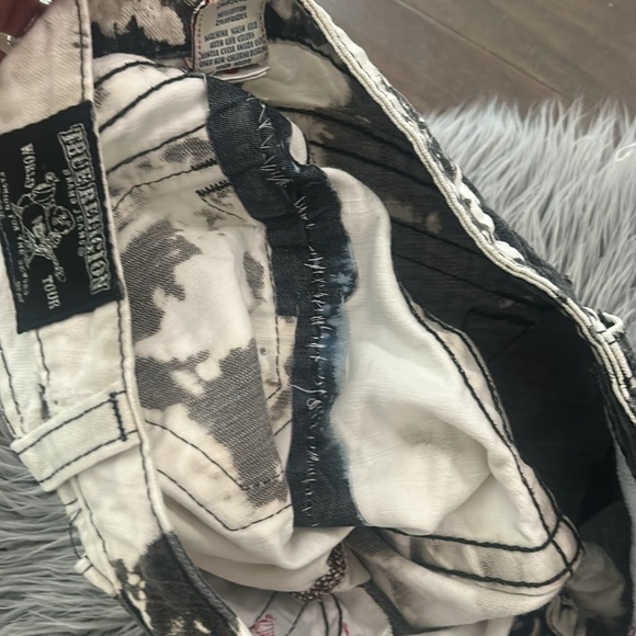 True religion distressed jeans - Picture 9 of 17